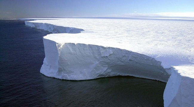 Antarctic iceberg