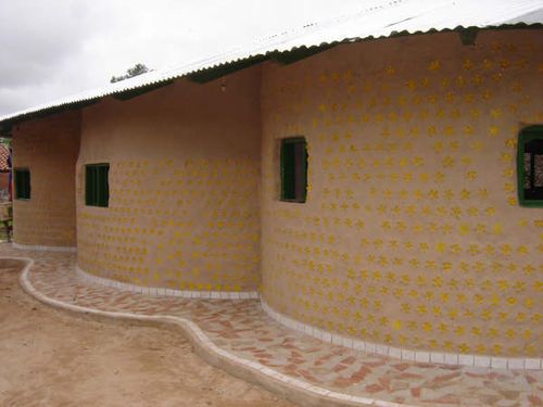 Nigerias Newest Eco Houses Made From Plastic Environews 