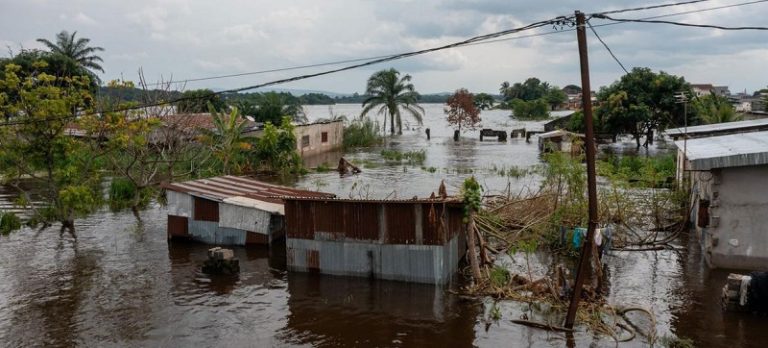 Congo floods: 350,000 people need humanitarian aid – UN - EnviroNews ...